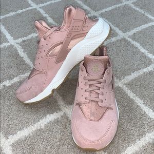 Nike Hirachi shoes